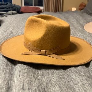 Medium brown wide brimmed hat